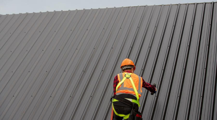 Professional Flat Roofing Installation in Delta, IA